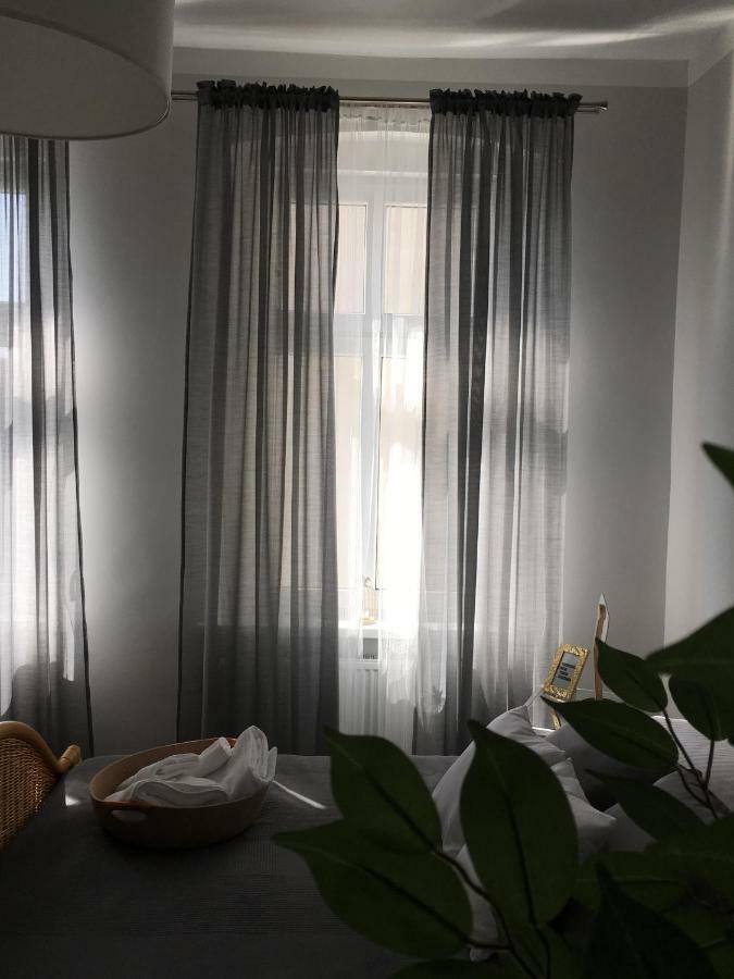 Marzec Apartamenty グニェズノ エクステリア 写真