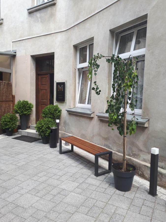 Marzec Apartamenty グニェズノ エクステリア 写真